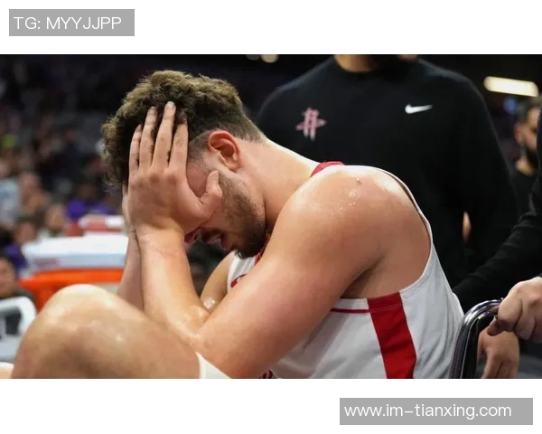 明日火箭客场挑战篮网申京与伊森能否出战仍待确认 明日火箭客场挑战篮网申京与伊森能否出战仍待确认