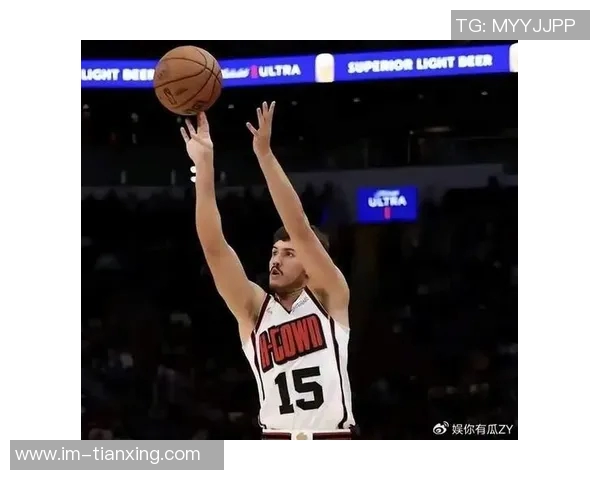 乌度卡称赞伊森投篮自信提升进攻空间表现出色