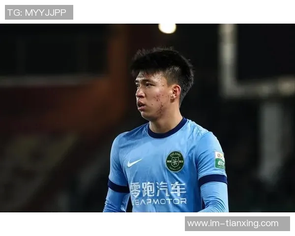 德甲豪门冬季转会期向王钰栋发出邀请究竟是哪支球队引发热议